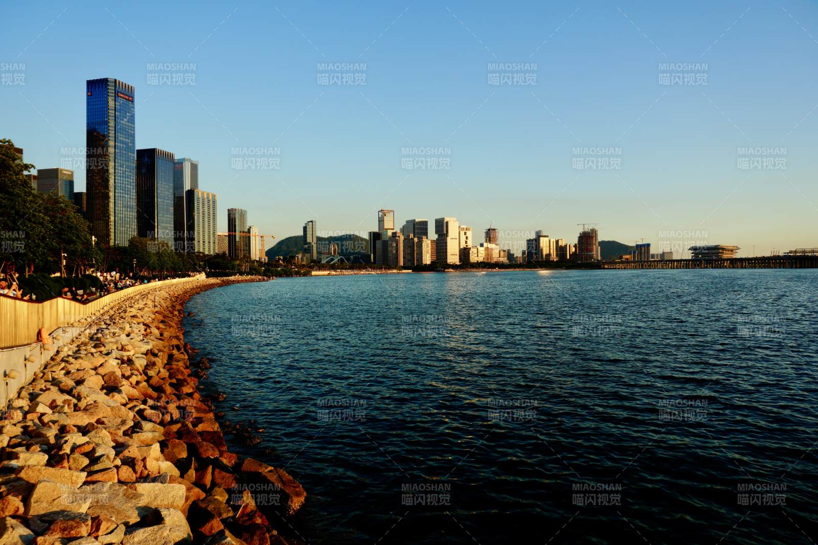 海濱城市夕陽美景前海石公園