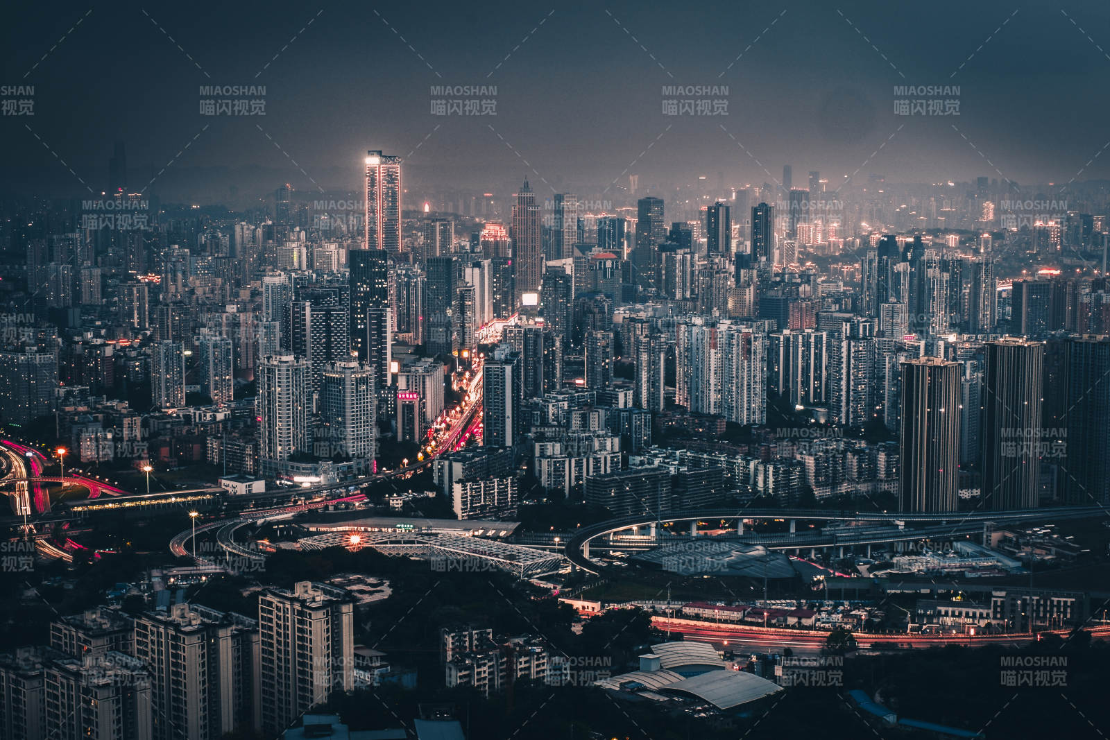 重慶夜景（拍攝于壹華里夜景公園）