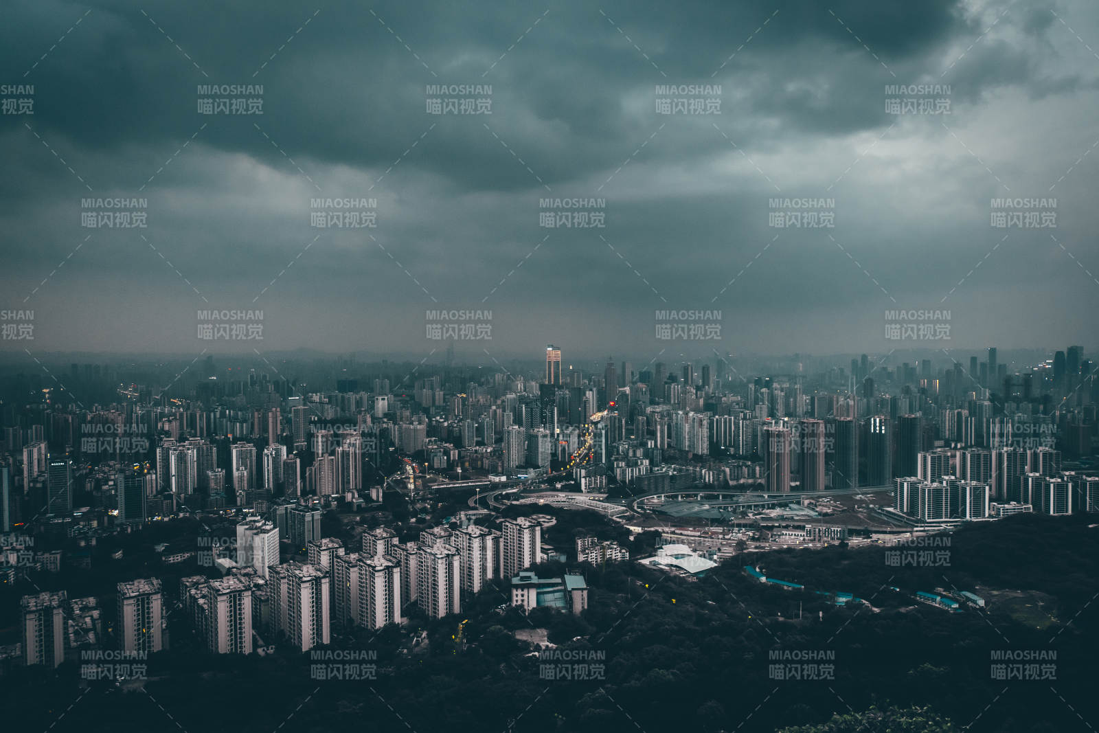 重慶城市風(fēng)光（拍攝于壹華里夜景公園）