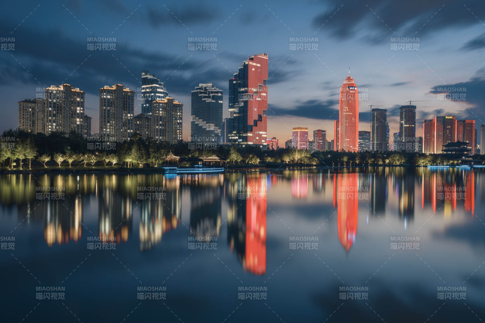 紹興世茂天際中心夜景
