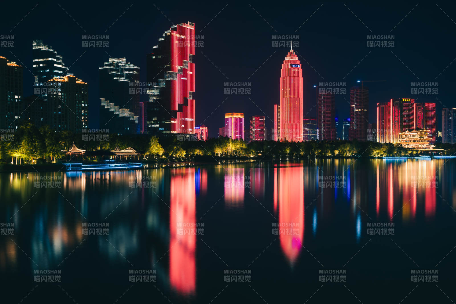 紹興世茂天際中心藍調夜景