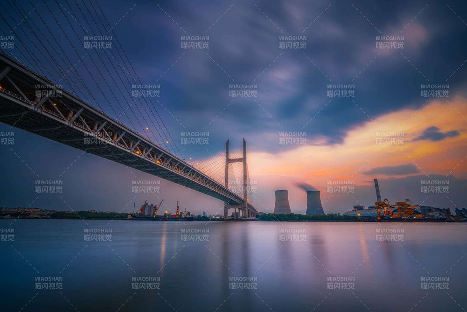 上海閔浦大橋夕陽