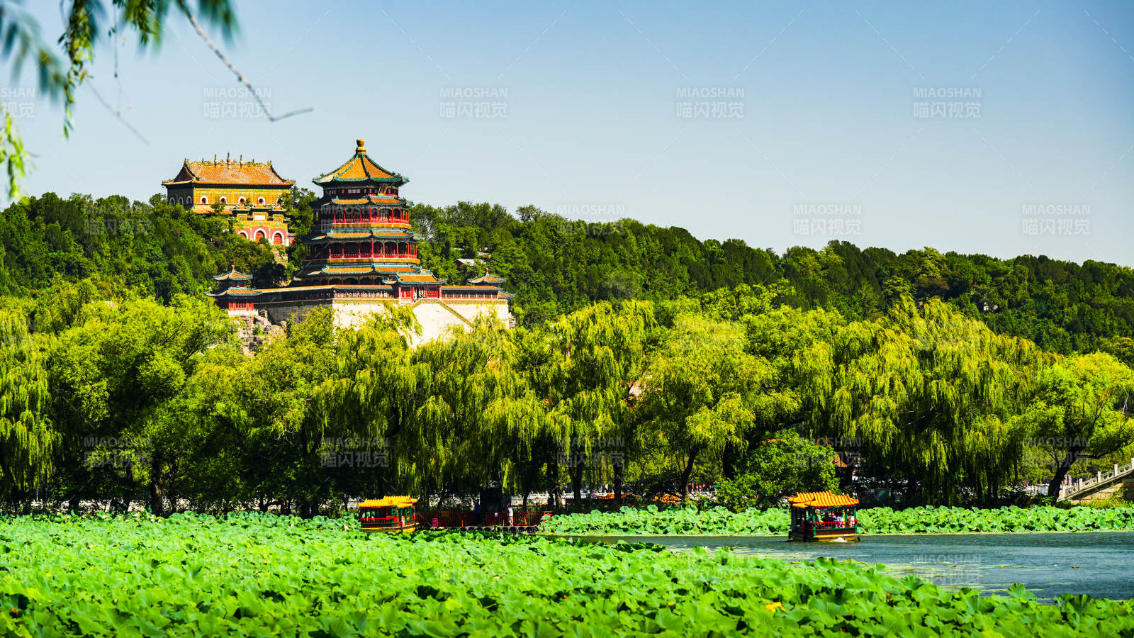 皇家園林湖景圖