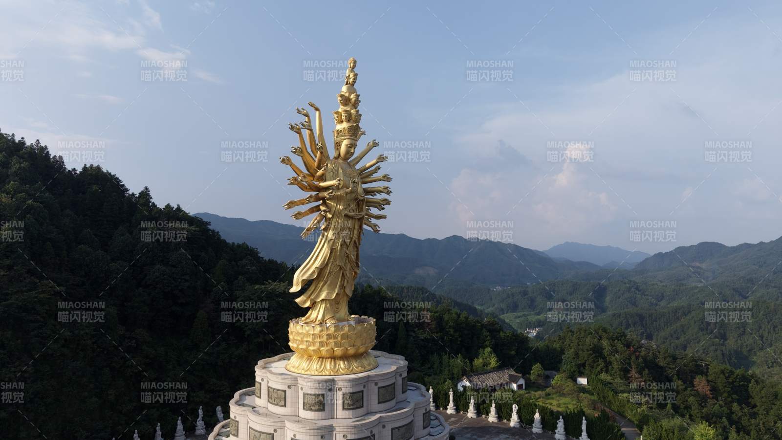 觀音金像山景
