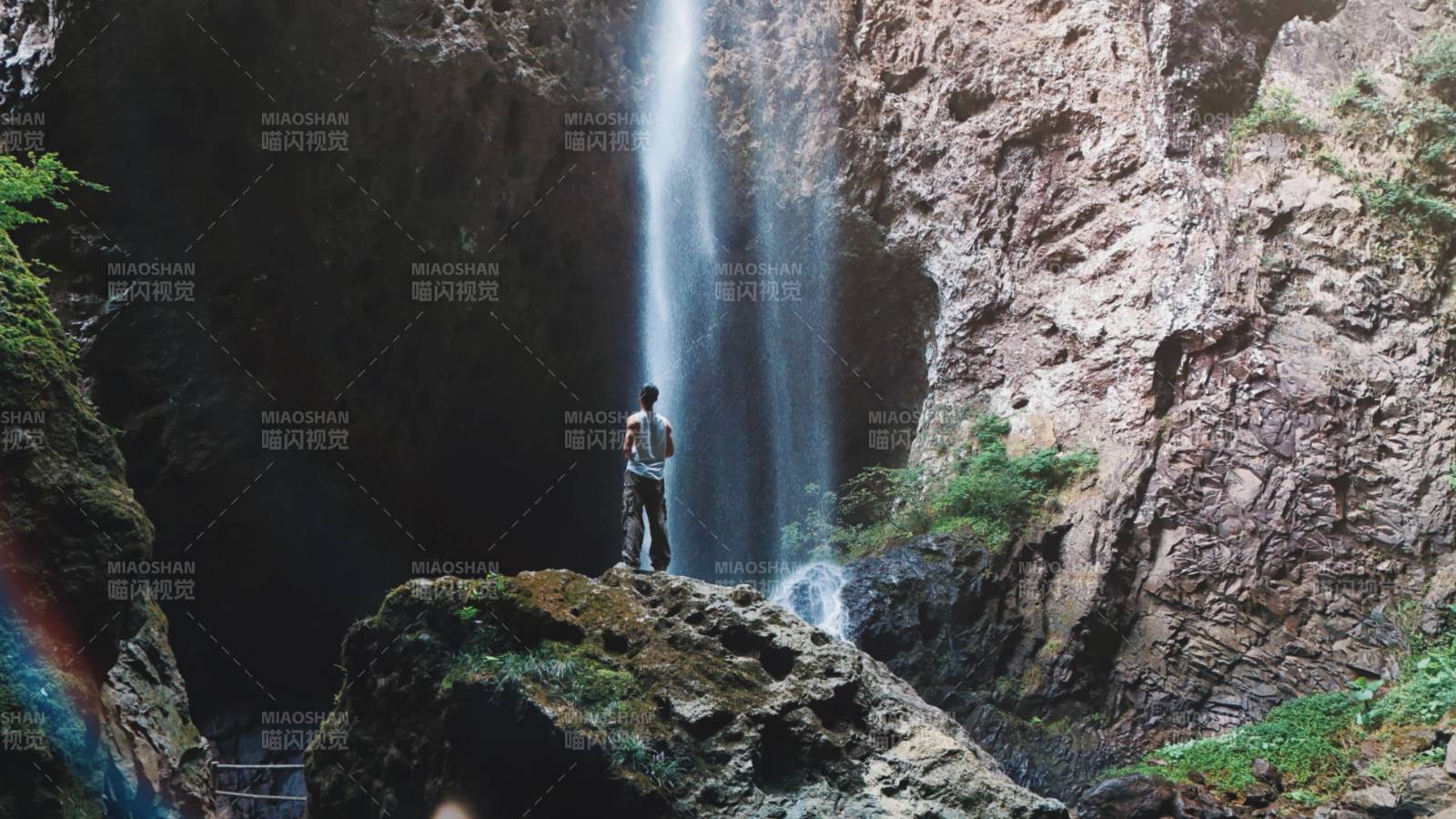 福州永泰天坑瀑布