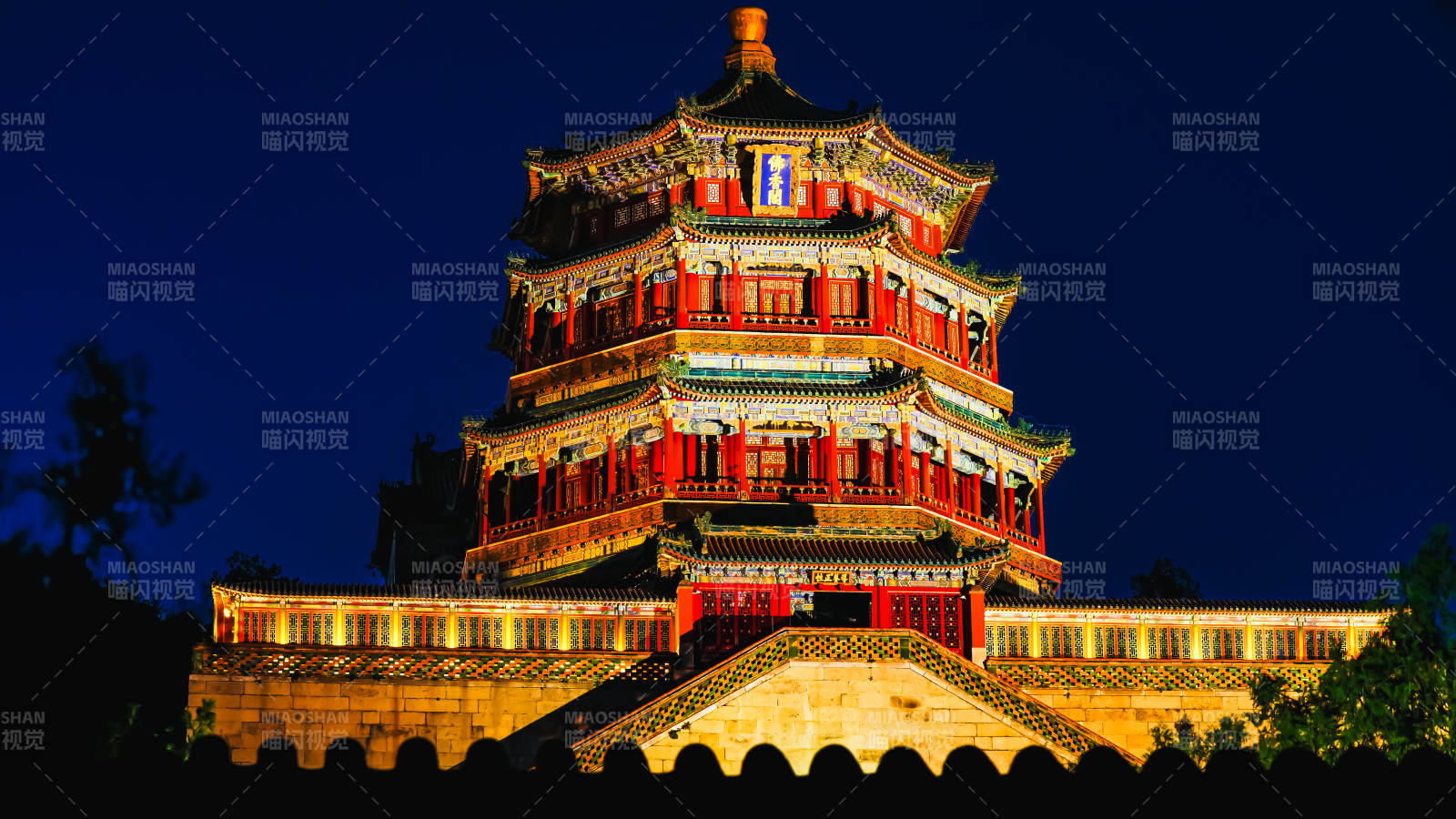 夜色中的頤和園佛香閣