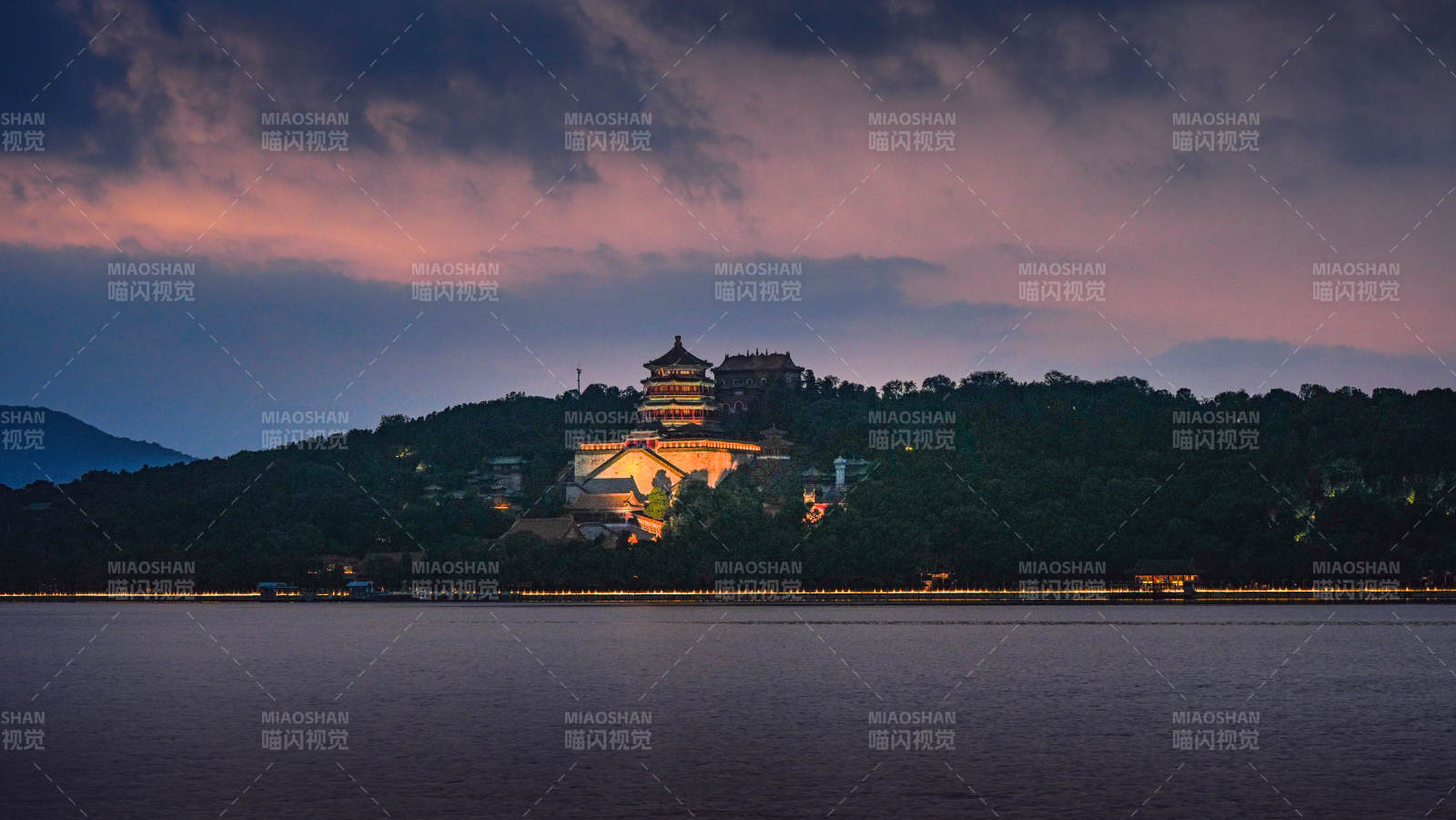 頤和園湖畔
