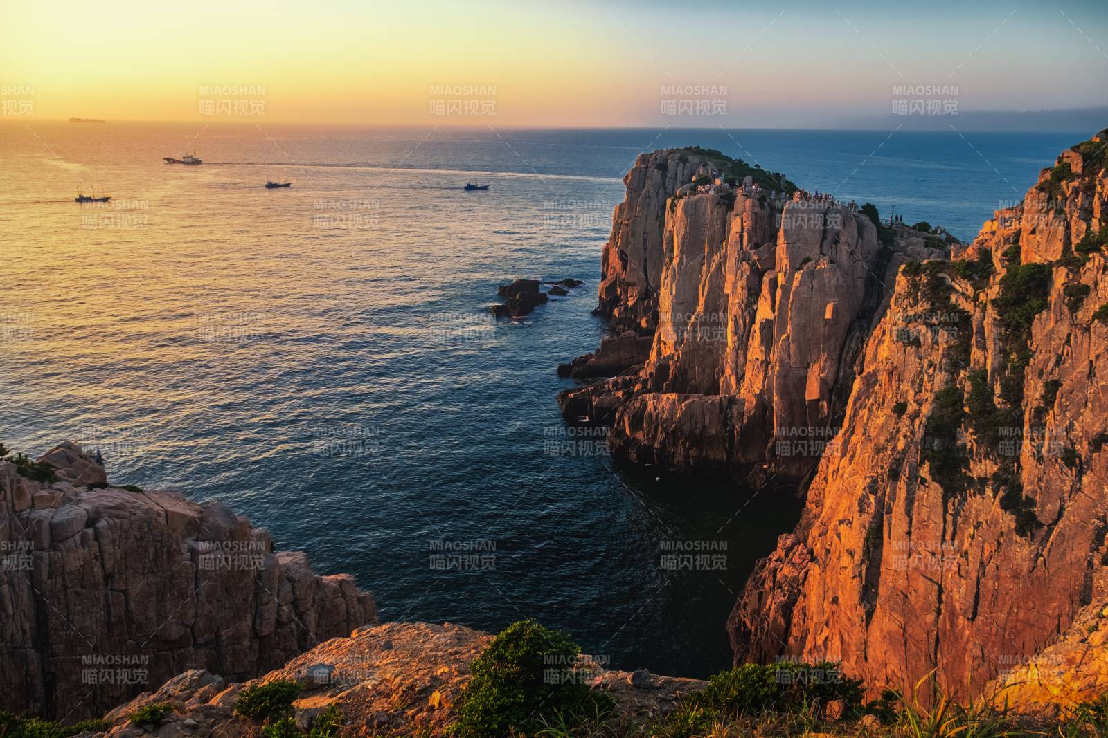 舟山懸崖日落海景