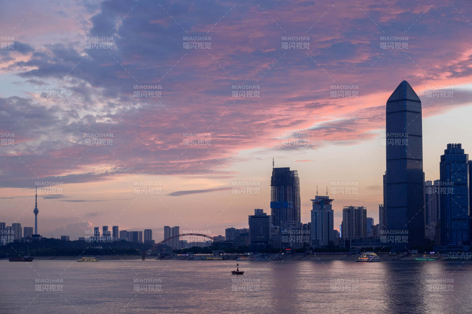 武漢江景