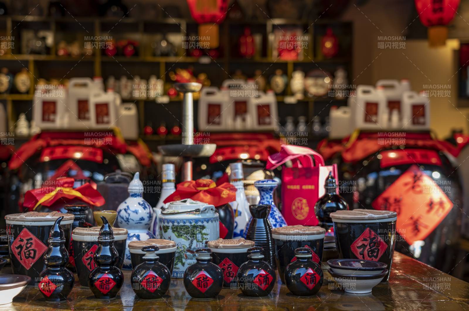 傳統酒壇陳列