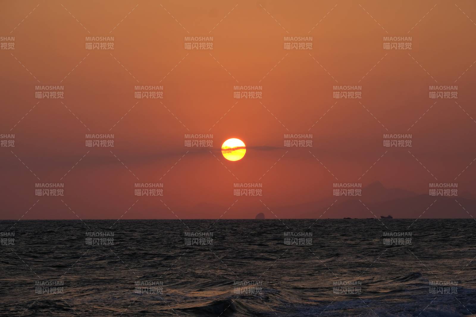 海上日落美景