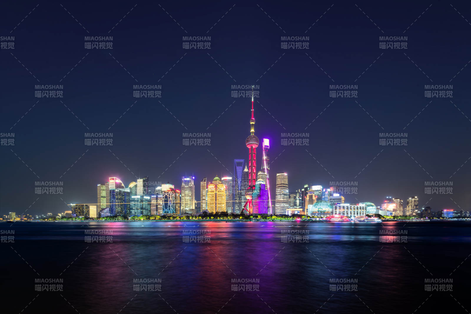 上海東方明珠夜景璀璨