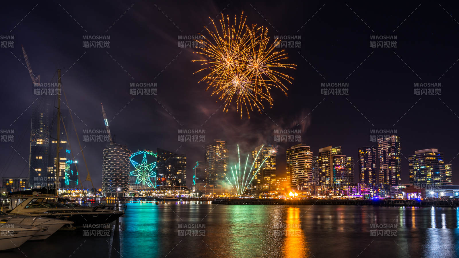 墨爾本雅拉河夜景煙花璀璨城市