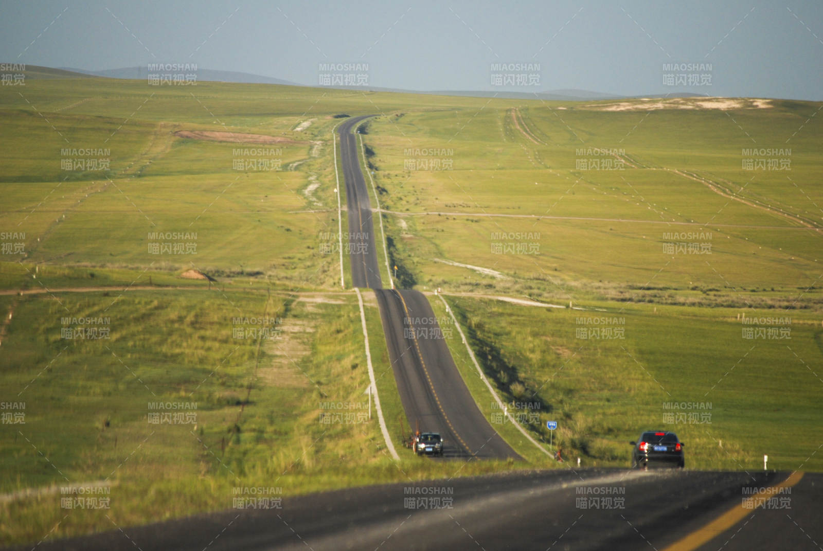 草原公路遠行