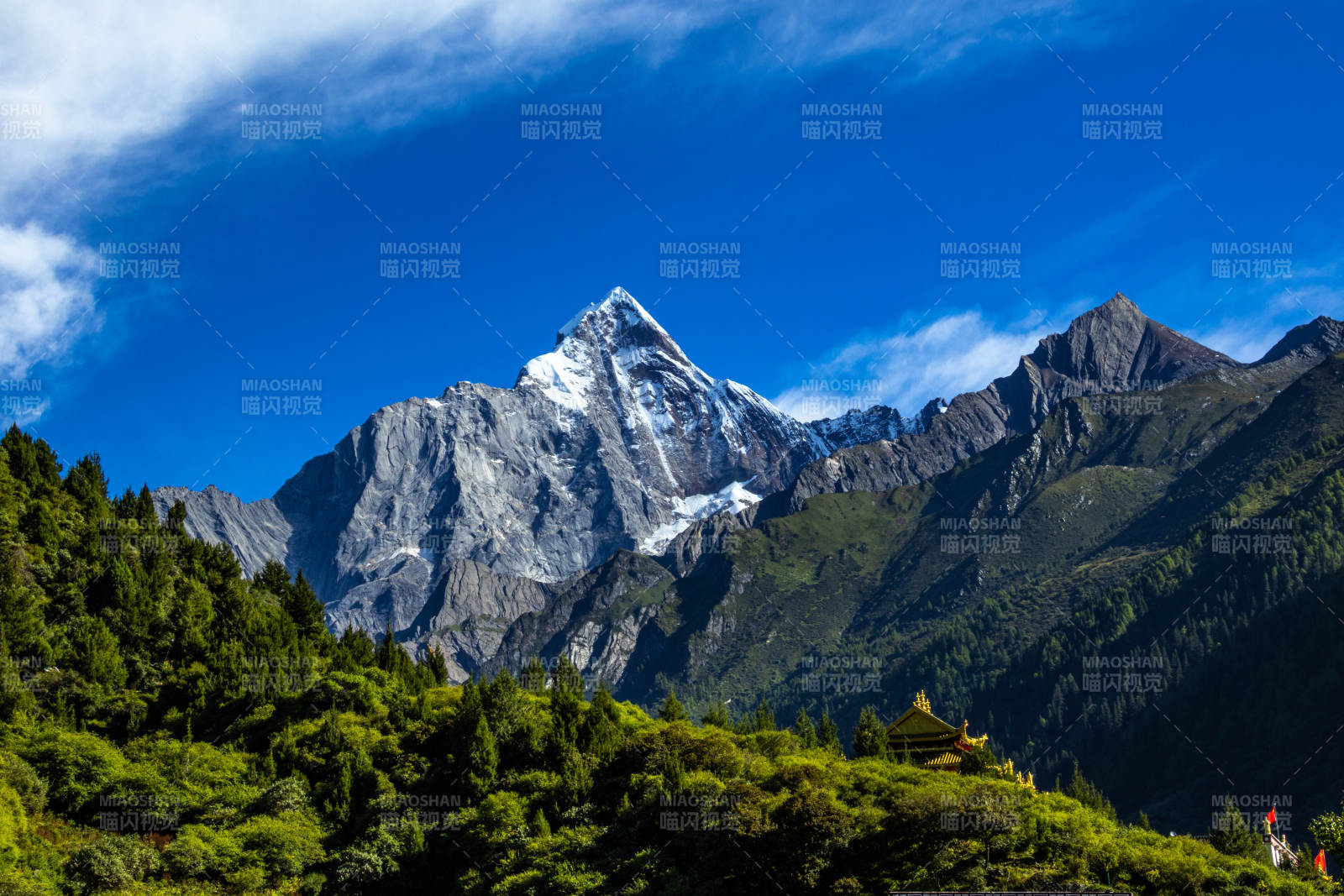 四姑娘山幺妹峰
