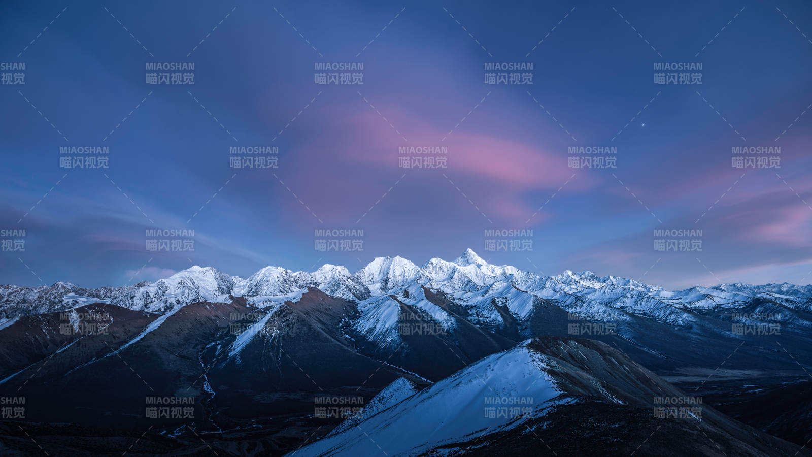 雅哈埡口貢嘎美景
