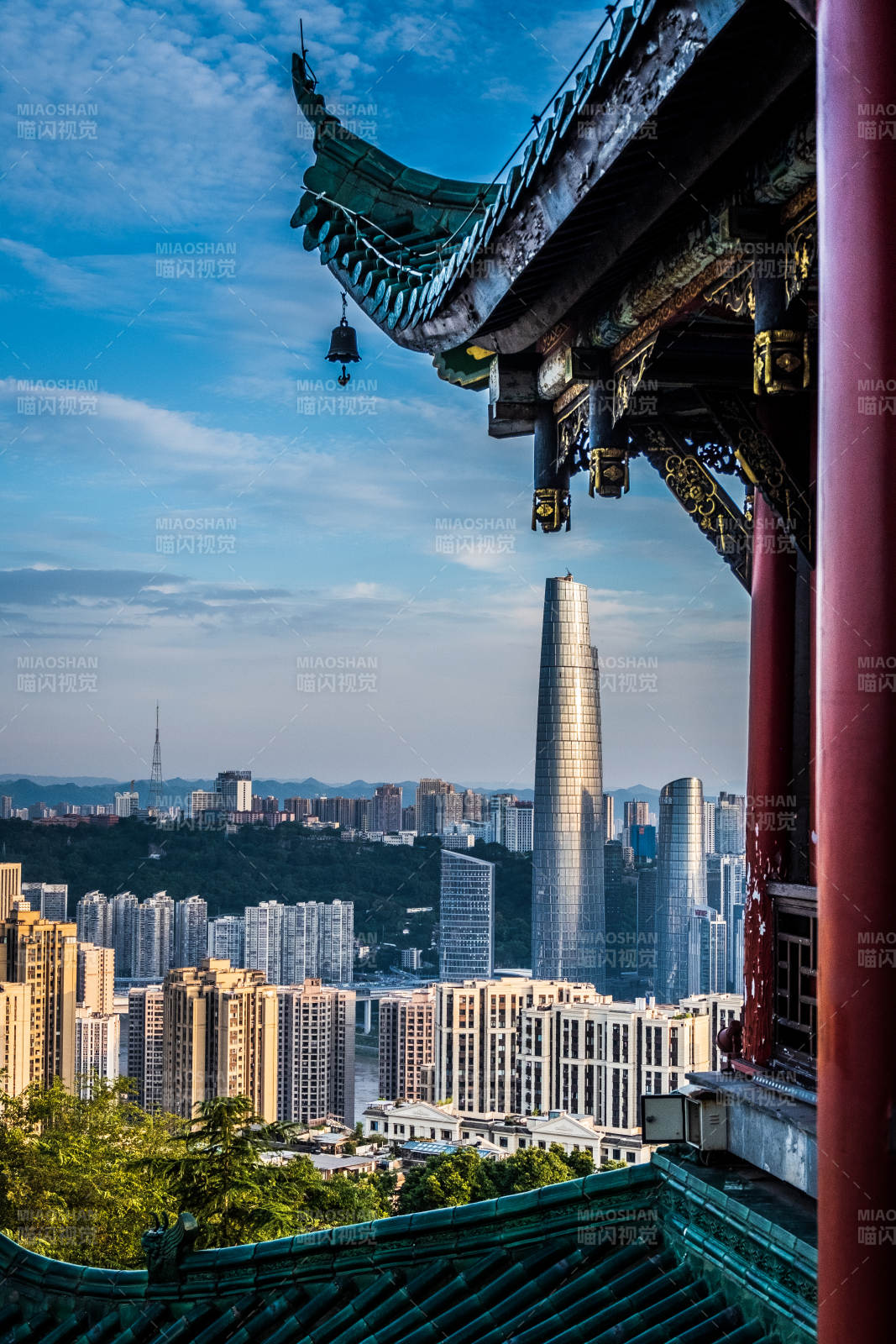 古亭瞰城景（重慶鴻恩閣與陸海國際中心）