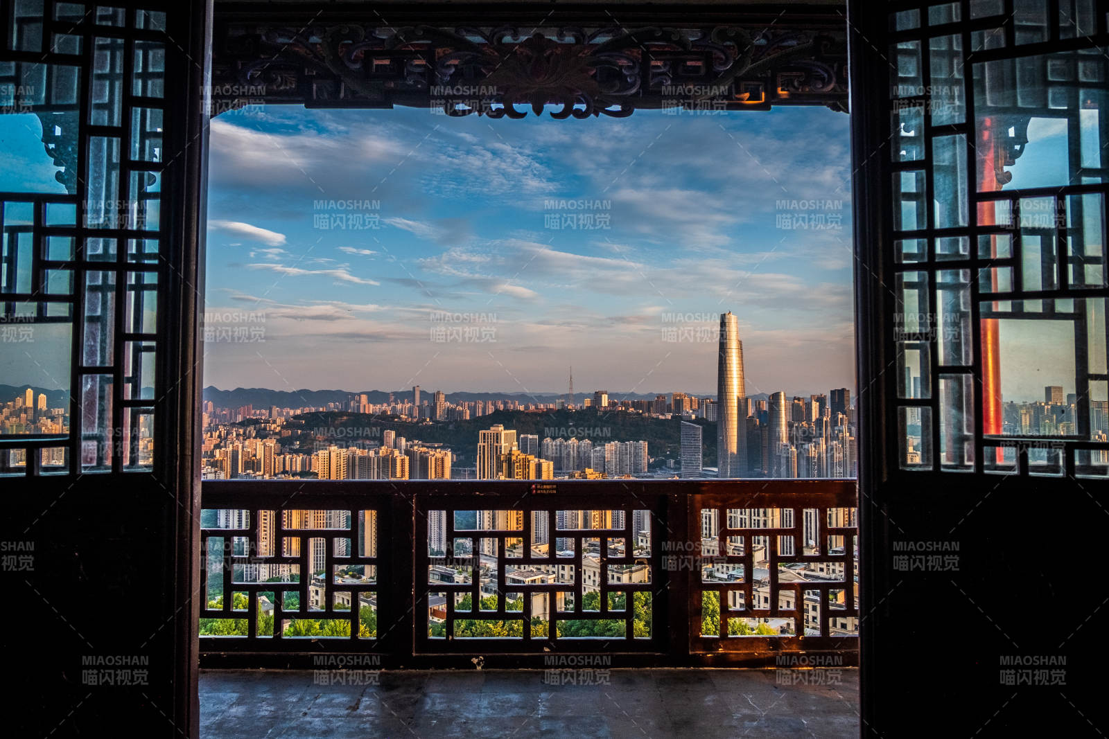 窗景都市天際線（重慶鴻恩閣）