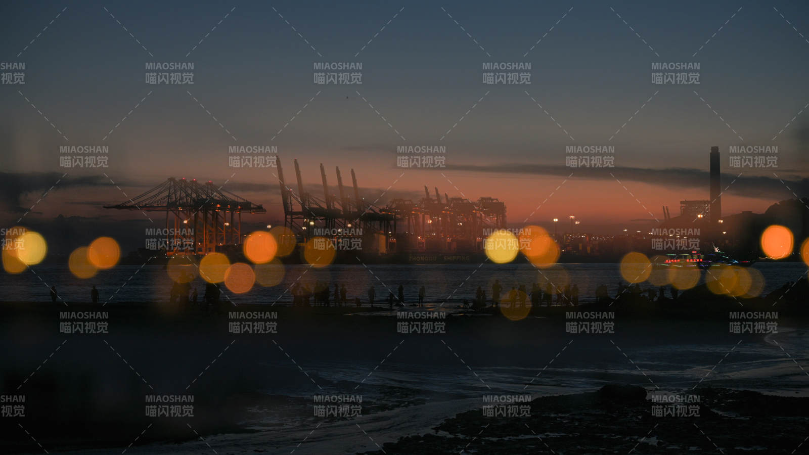 海滄黃昏港口燈火