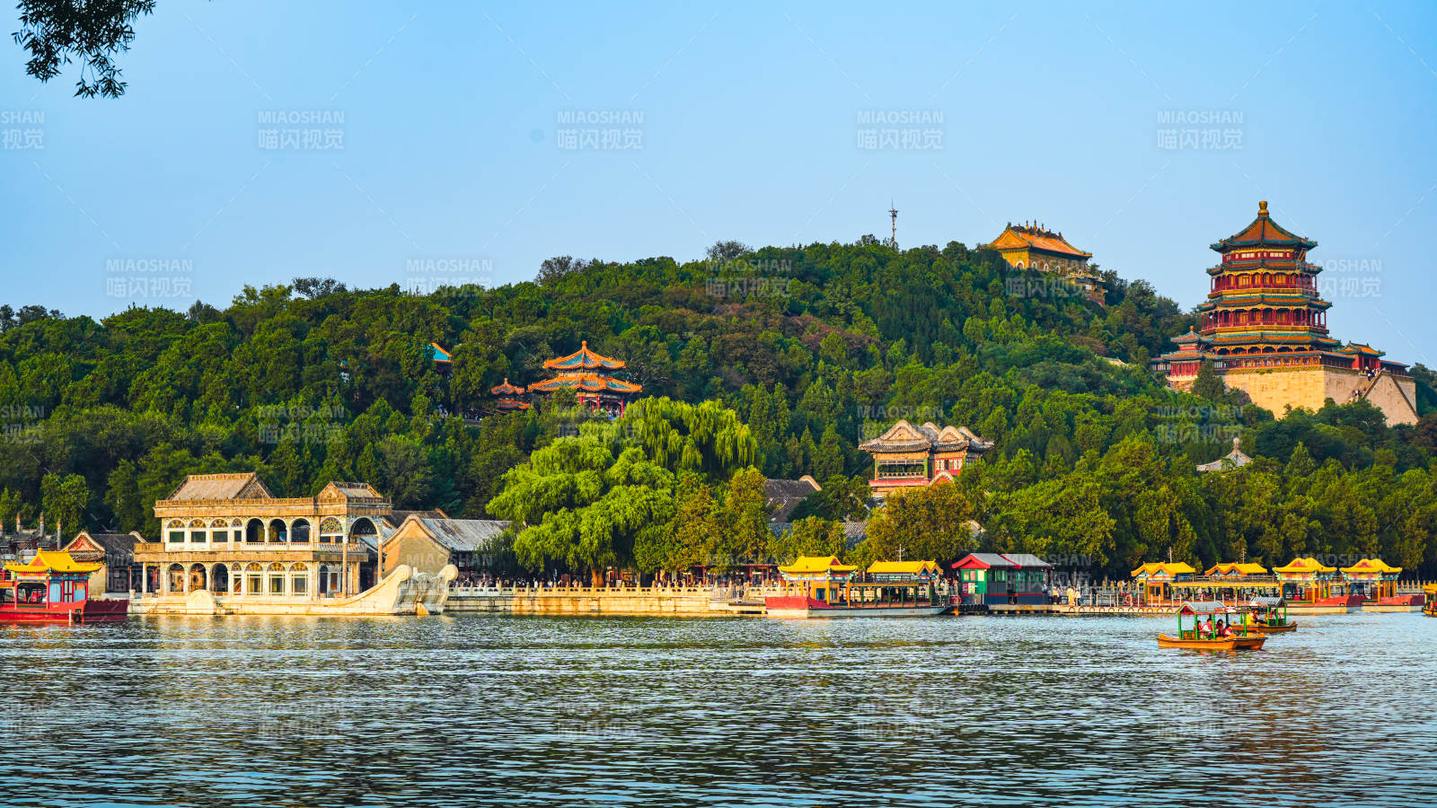 颐和园湖光山色