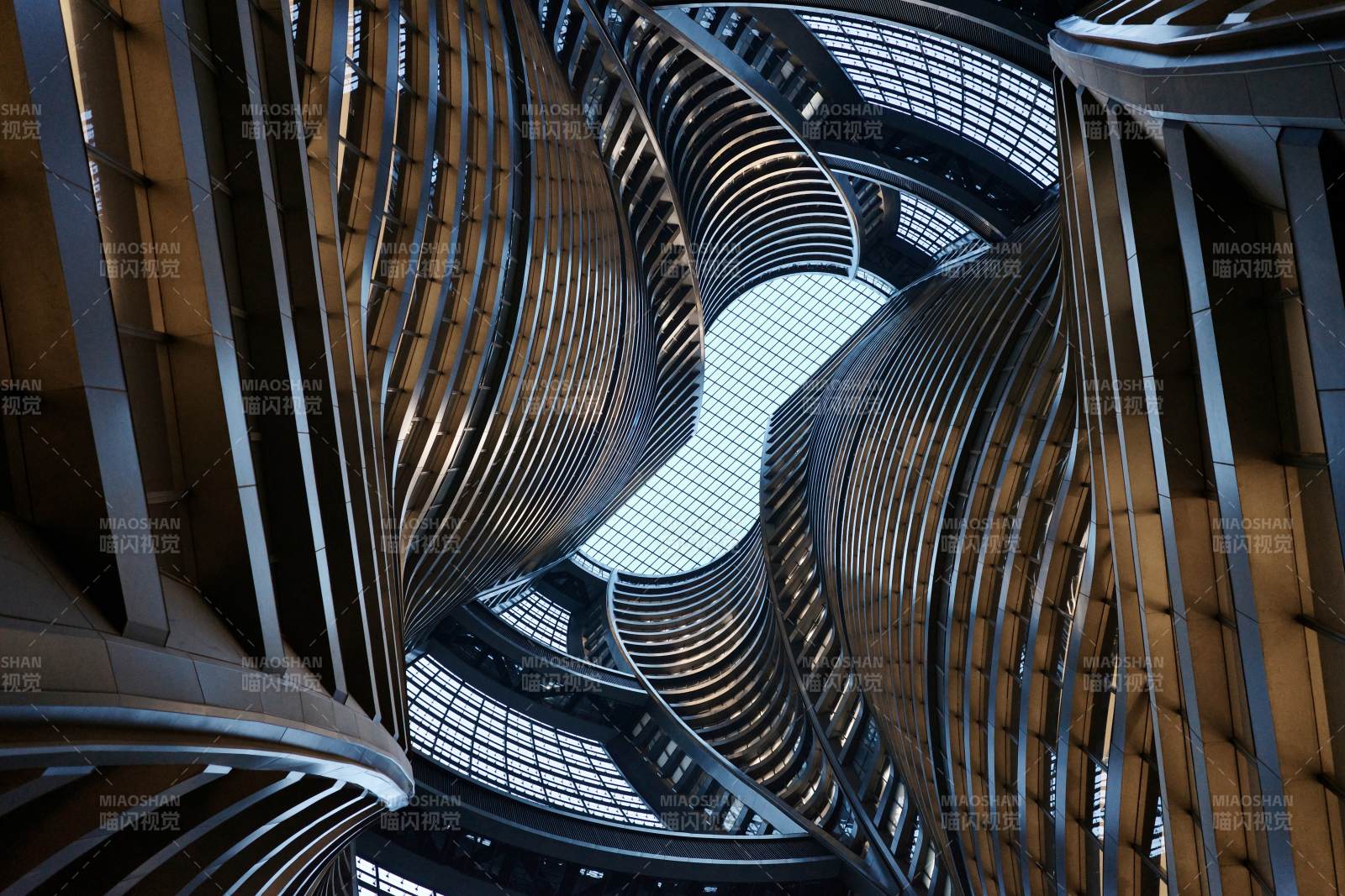 螺旋穹頂光影交錯--北京麗澤soho