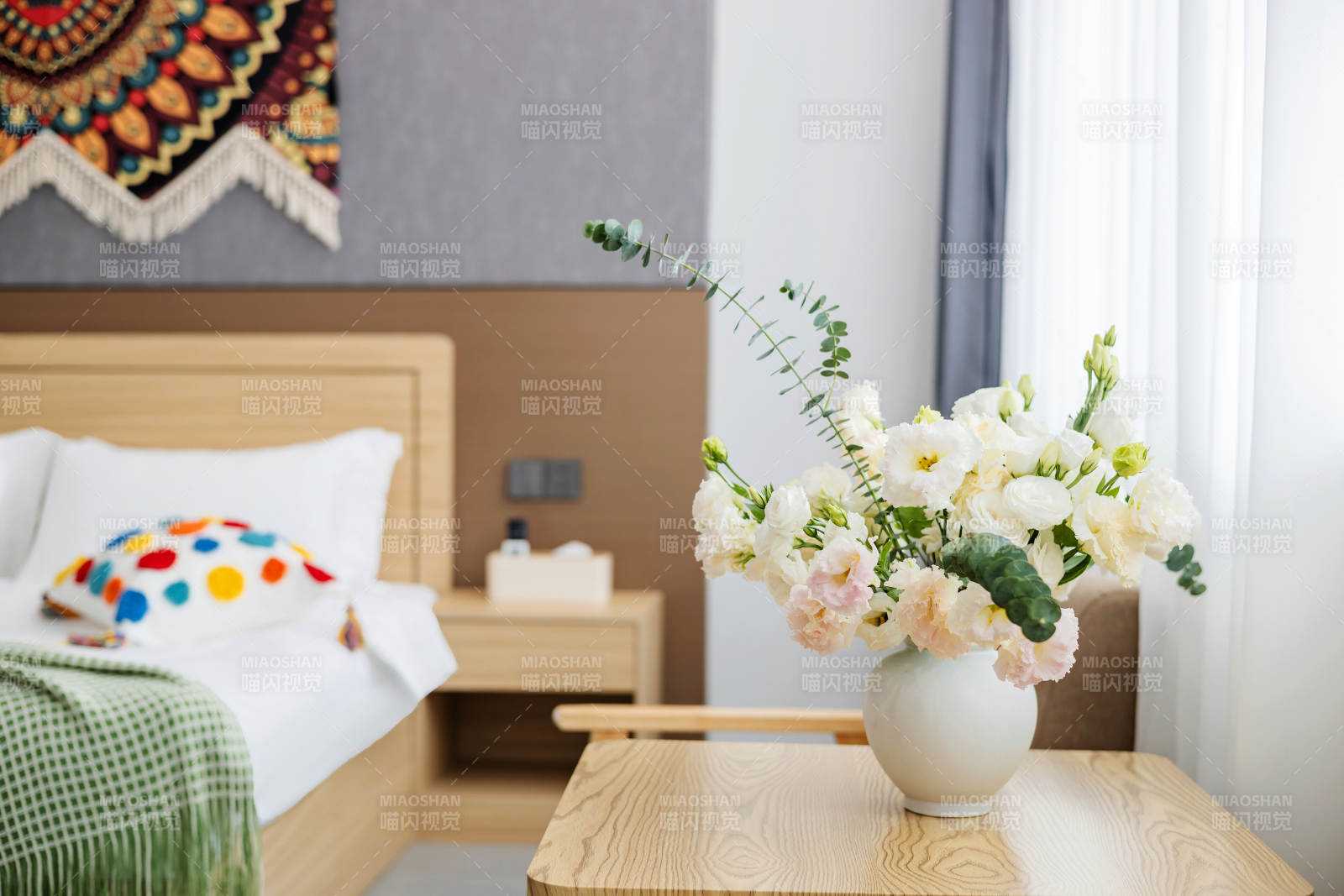溫馨臥室花藝點(diǎn)綴