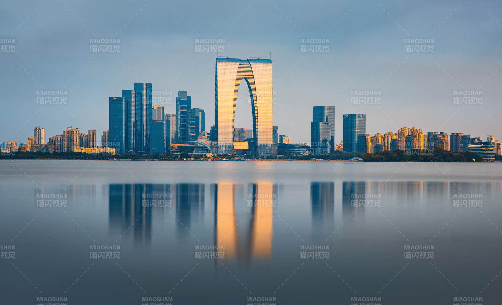 蘇州城市天際線倒影