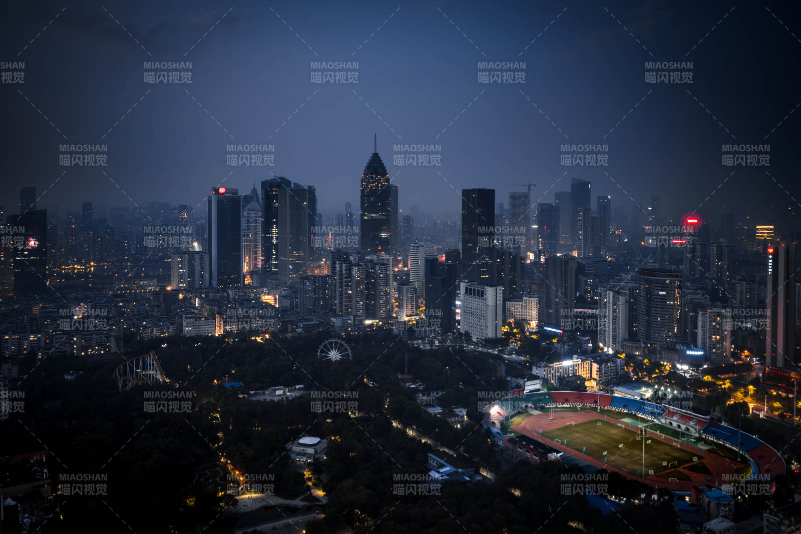 夜幕下的漢口燈火