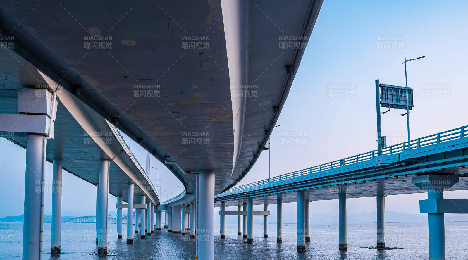 深圳灣跨海大橋風光