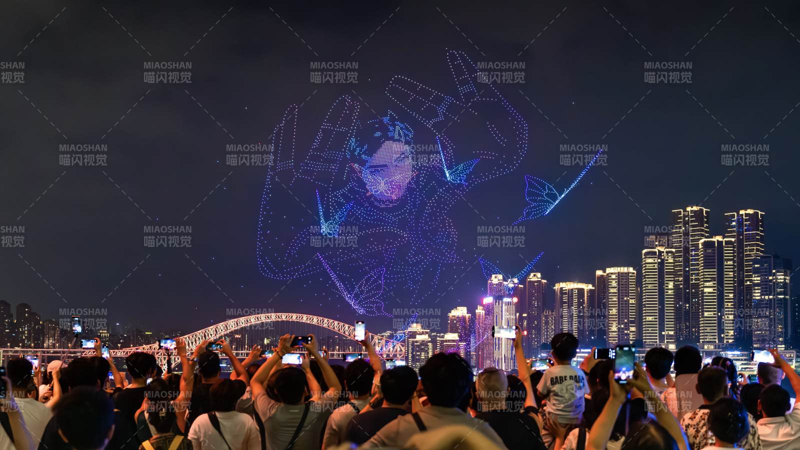 夜空無人機秀