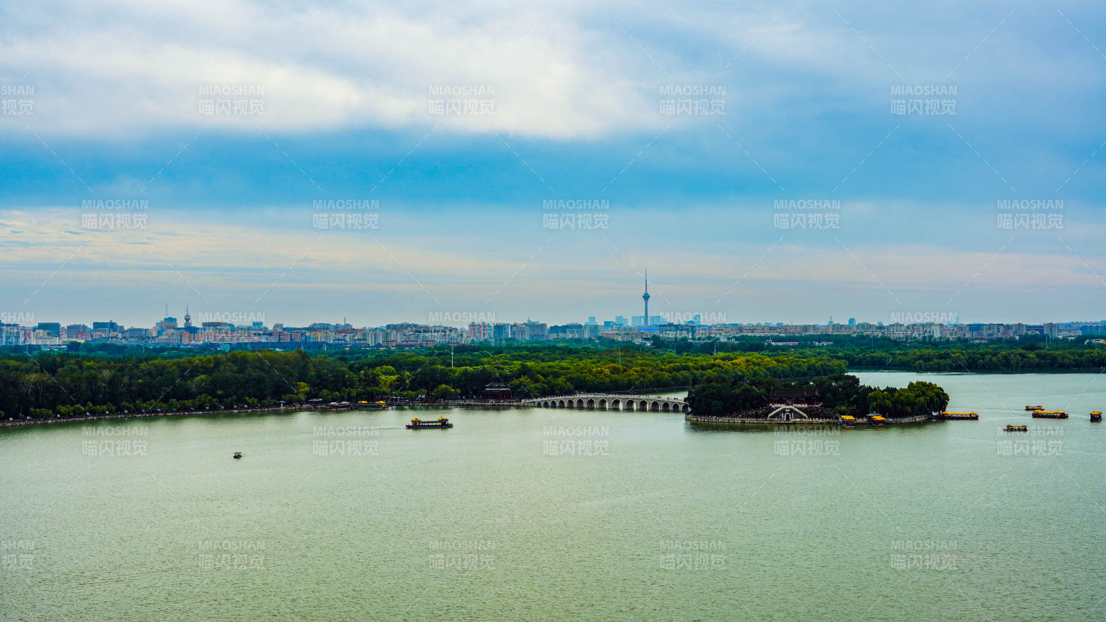 頤和園昆明湖湖光城影