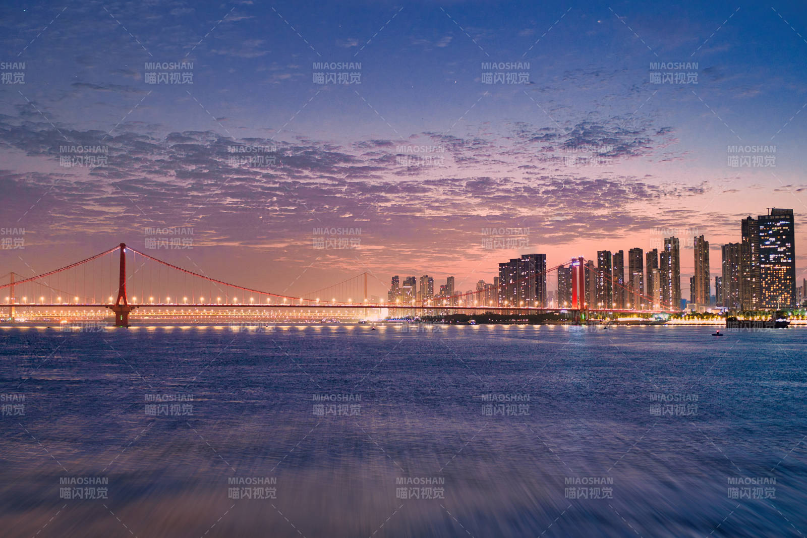 武漢城市夜景大橋