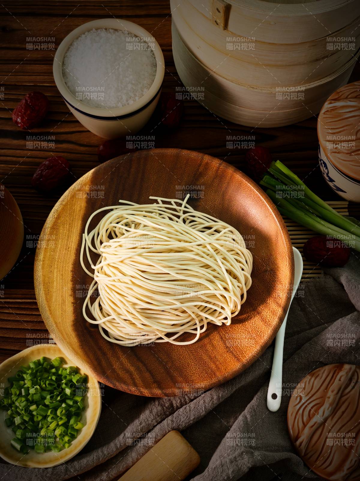 面條準(zhǔn)備中