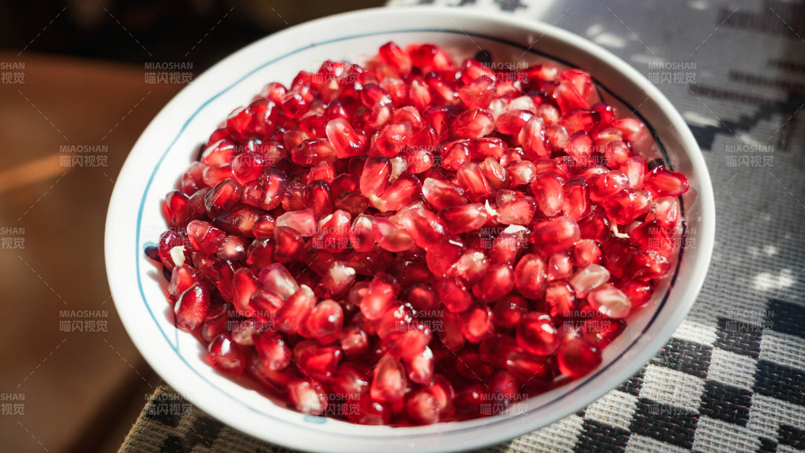 石榴籽飽滿鮮紅
