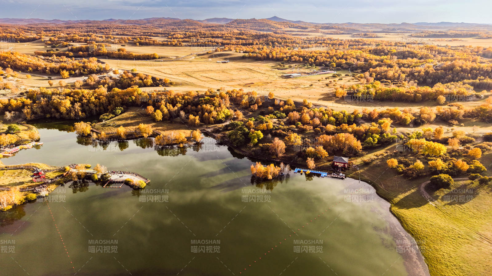 烏蘭布統公主湖秋色風光