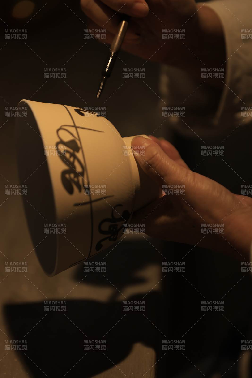 手繪杯上的藝術