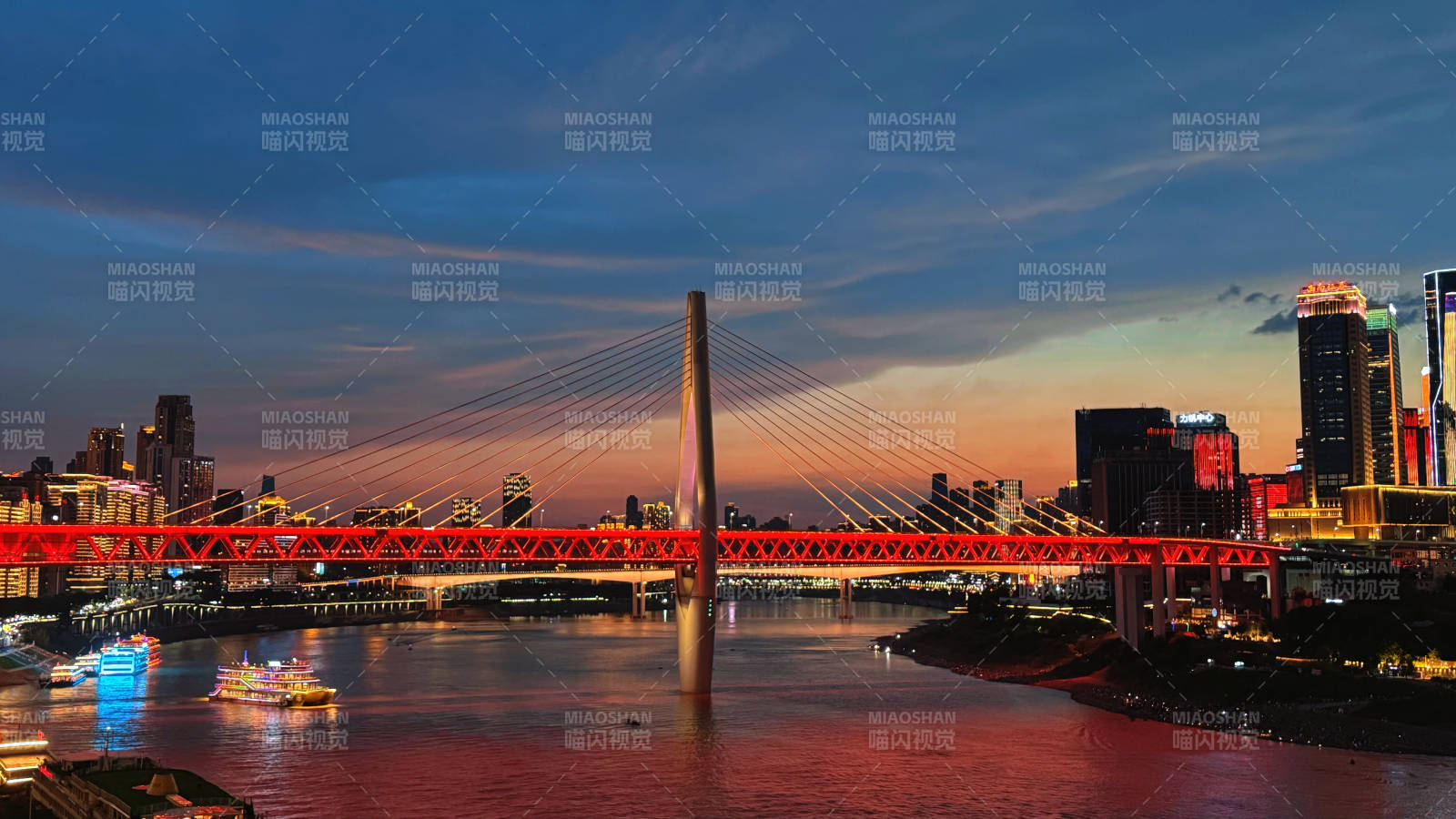 夜幕下的山城重庆