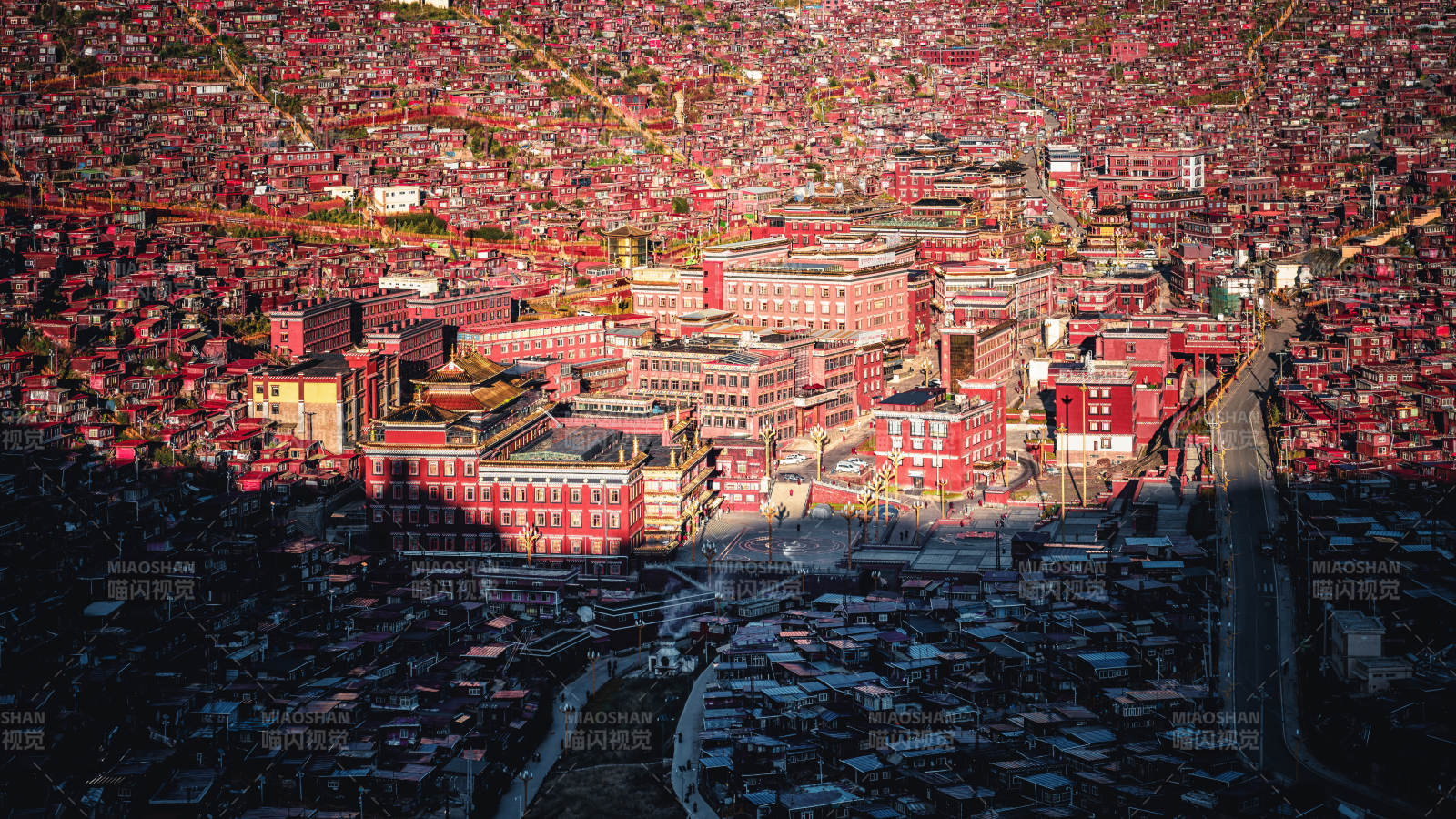 人间佛国｜色达