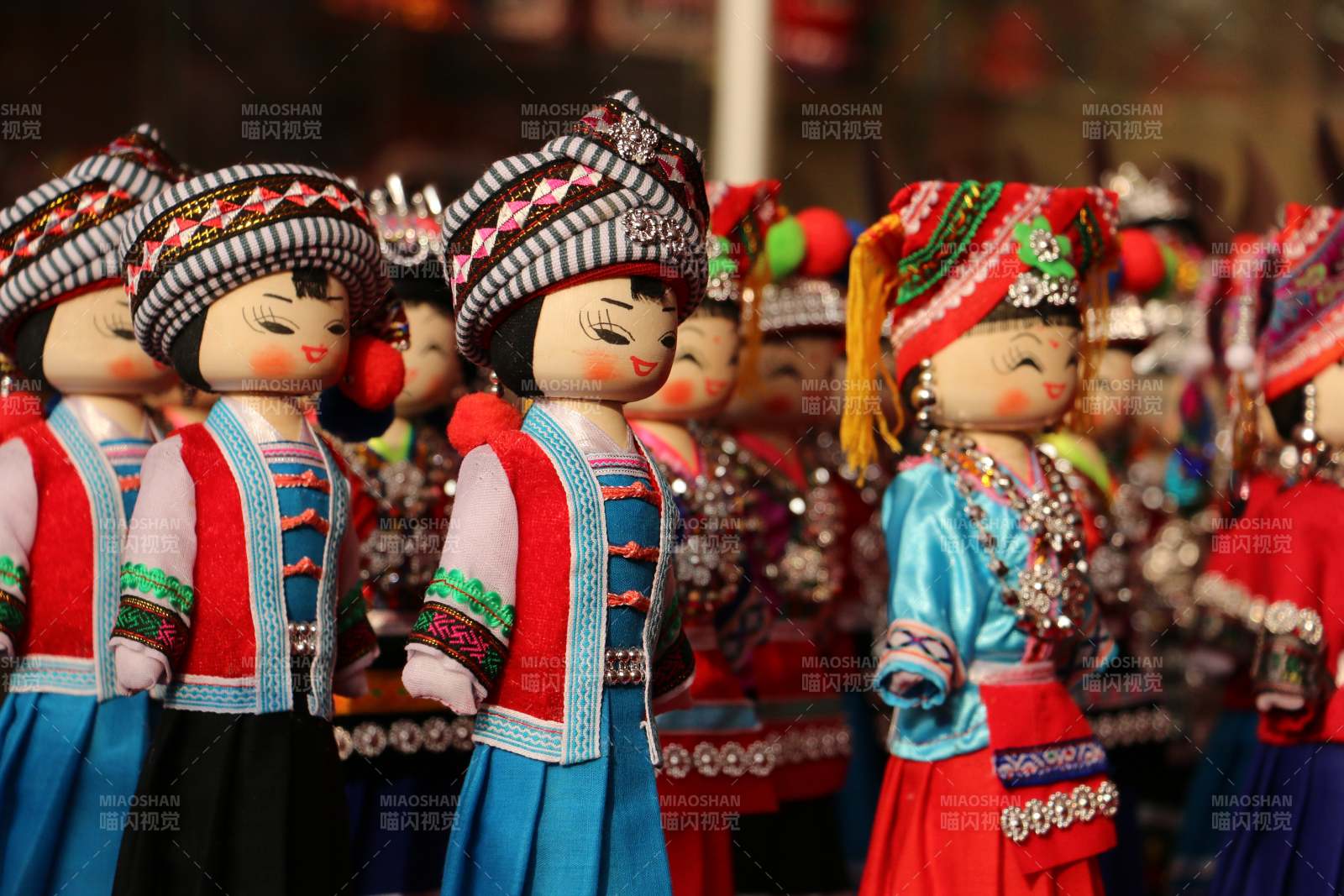 民族風娃娃展示