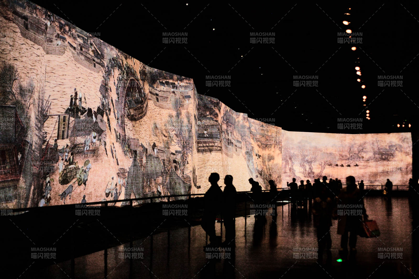 上海巨幅壁畫展映