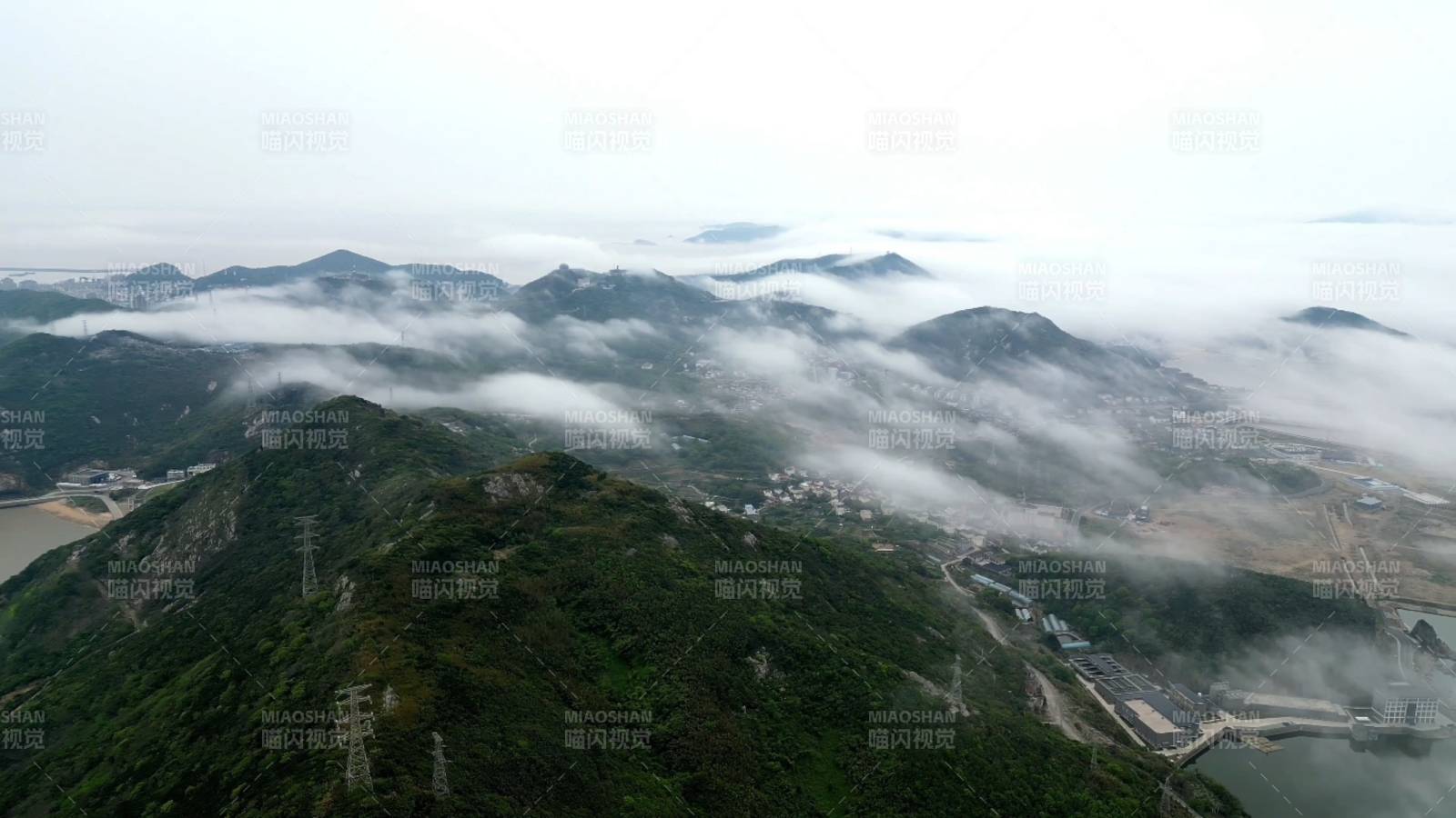 嵊泗主島云海繚繞山間