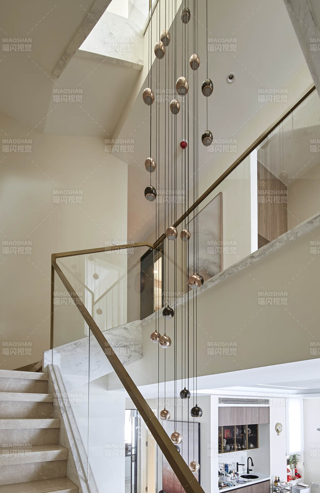 現代樓梯吊燈設計