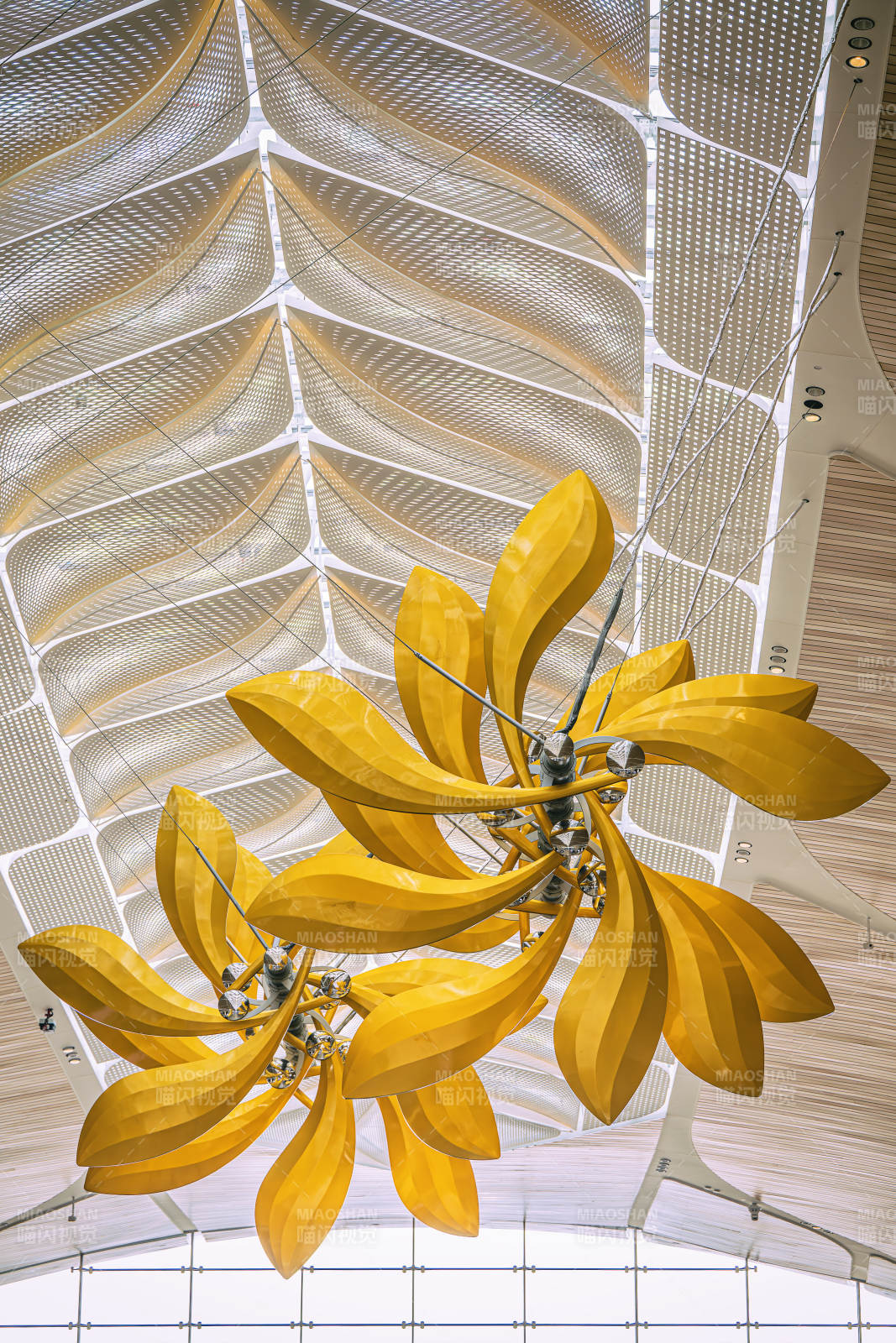 金色花艺悬顶