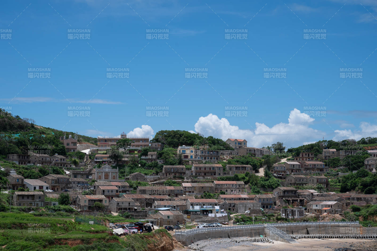 山間村落風(fēng)光