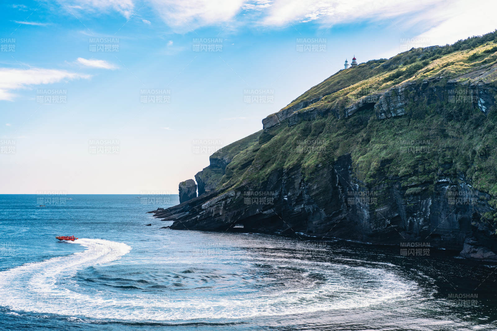 韩国济州牛岛牛头峰快艇