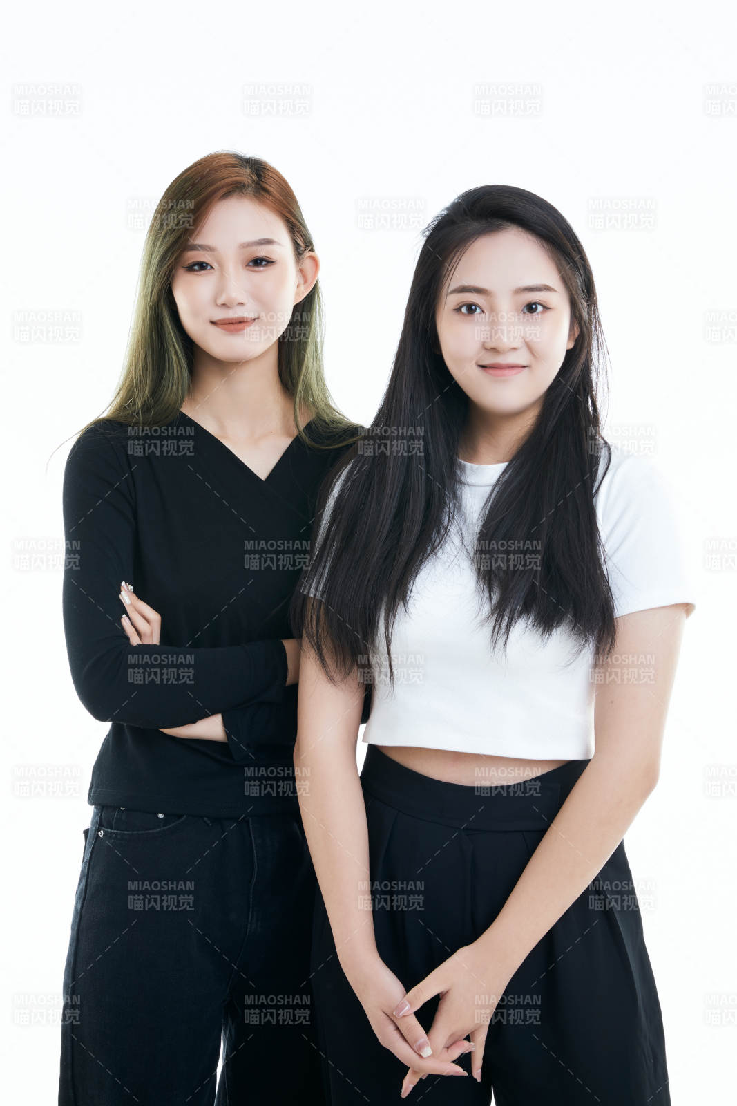 可愛的亞洲閨蜜少女