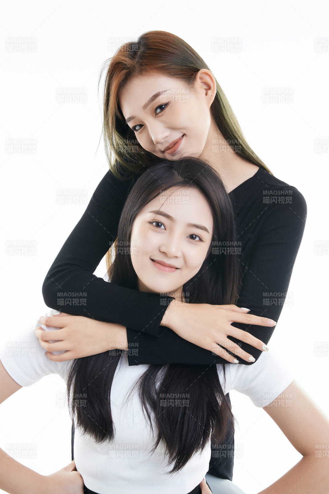 可愛(ài)的亞洲閨蜜少女