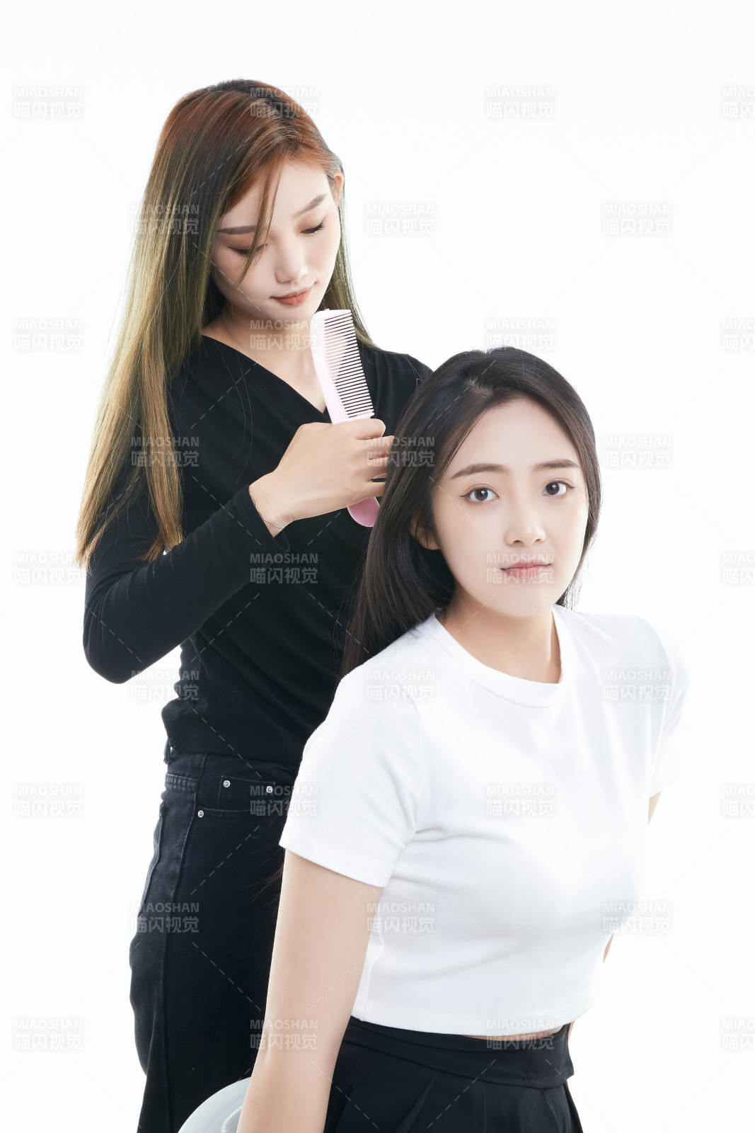 可愛的亞洲閨蜜少女