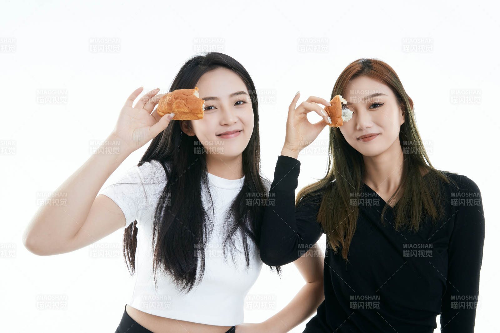 可愛(ài)的亞洲閨蜜少女