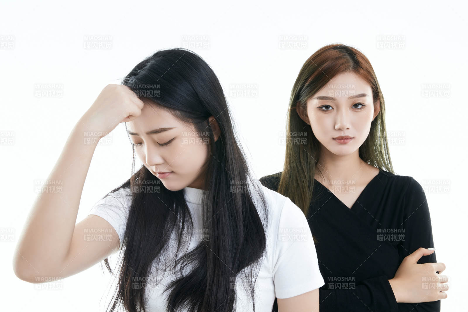 可愛的亞洲閨蜜少女